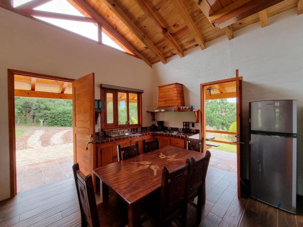 Cabanas Paseo Del Llano Mazamitla Eksteriør billede